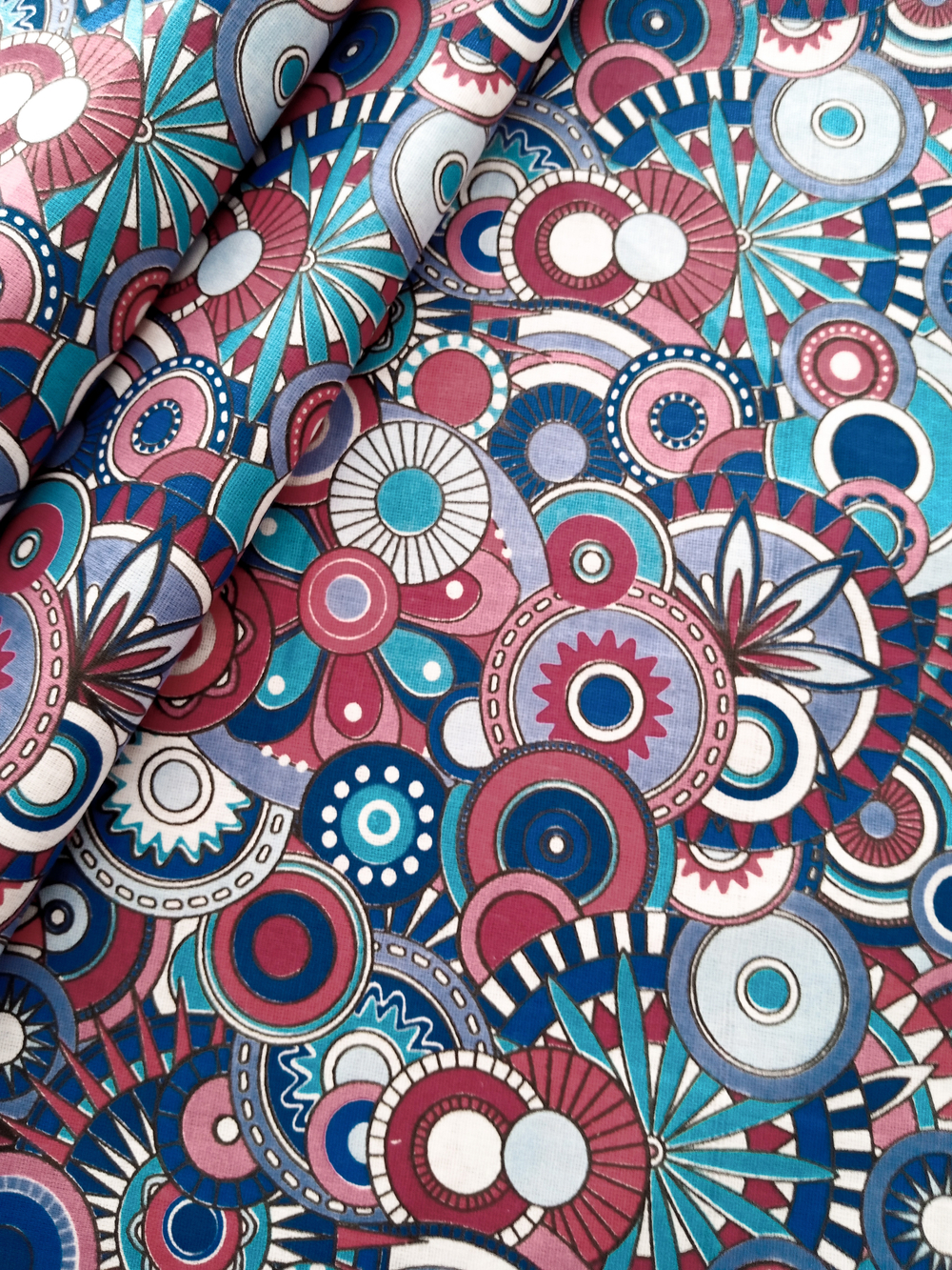 Ткань бязь плательная, рис. "Калейдоскоп", ширина 150 см, арт. 352