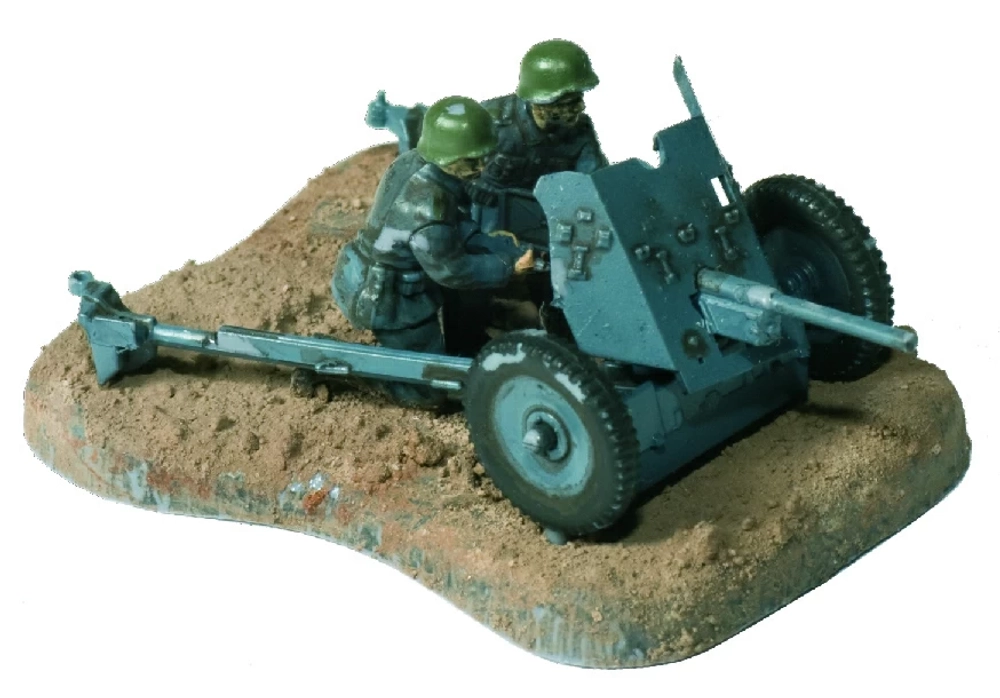 Немецкая противотанковая пушка Пак-36 с расчётом