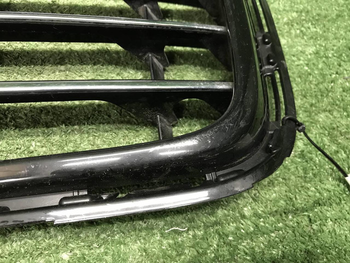 Решетка перед бампера VW Touareg 2 NF 14-18 R-Line