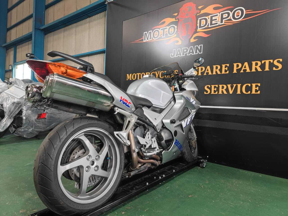 Honda VFR800F , 2005