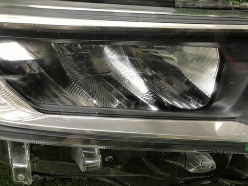 Фара правая Toyota RAV4 5 XA50 (2018-н.в.) LED
