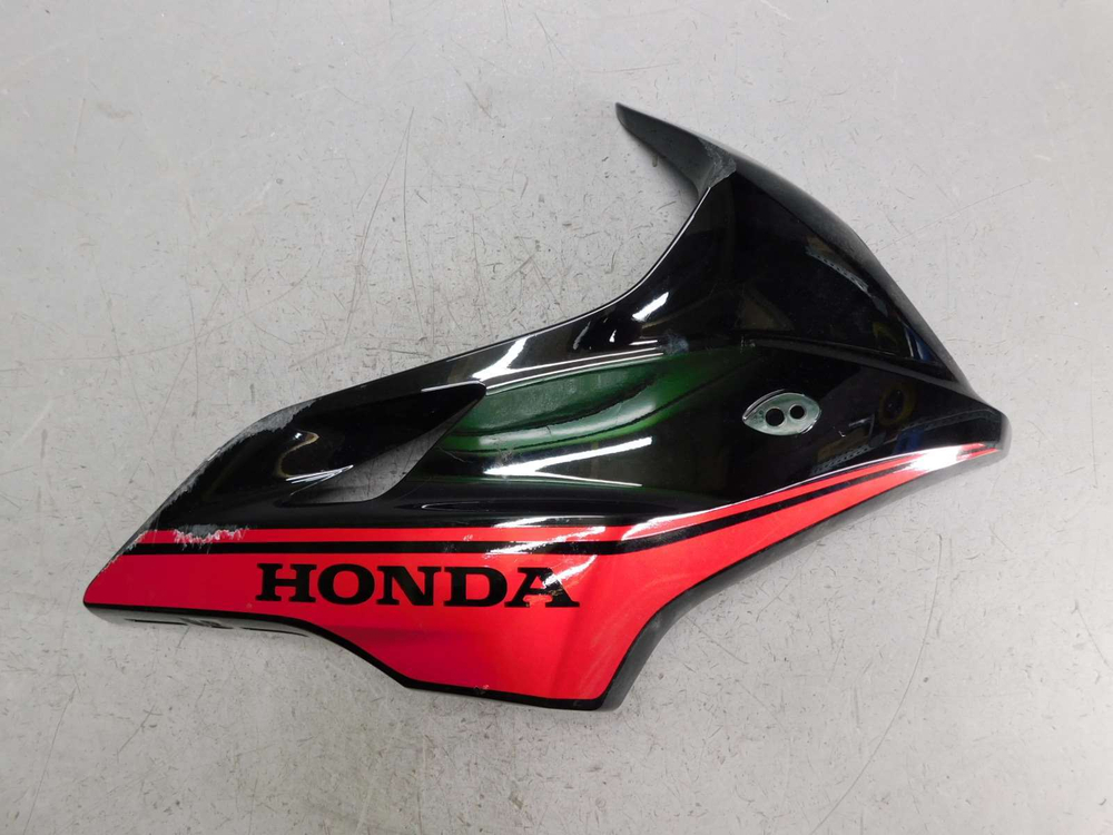 Пластик передний правый Honda CB1300 Boldor SC54 64221-MFP-9000 031279