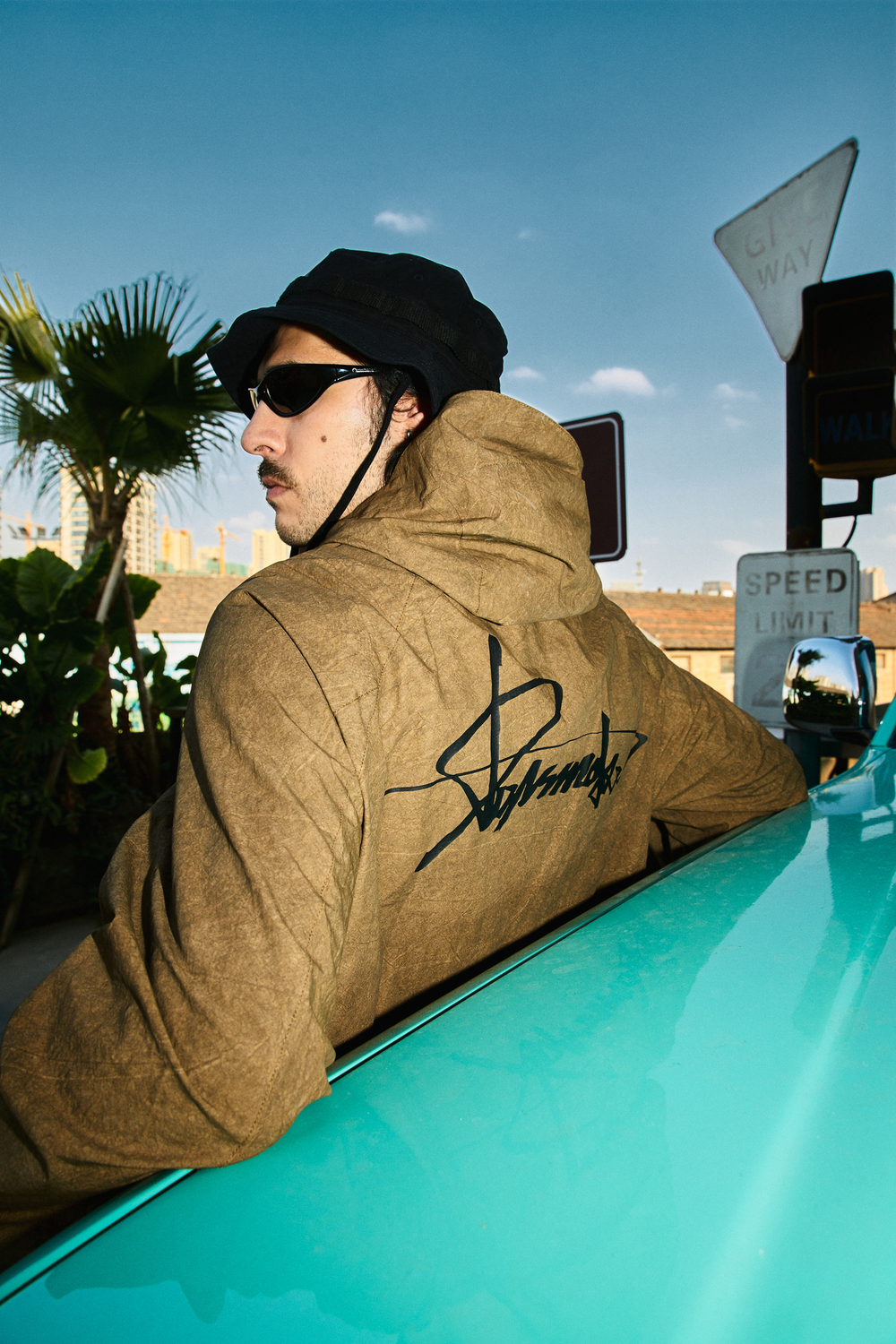 Куртка-ветровка DONSMOKE "Graffiti Tag" Hooded Windbreaker