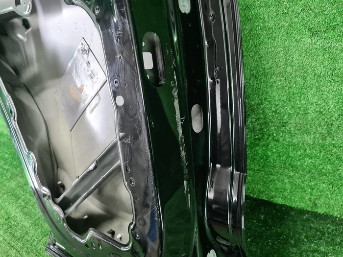 Дверь задняя левая Volvo XC40 (2017-н.в.)