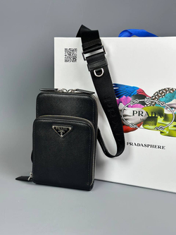 Кожаный чехол для iPhone Prada