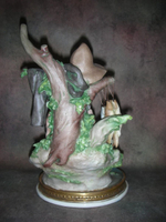 Статуэтка. Фарфор. Спящий рыбак. Capodimonte. Италия