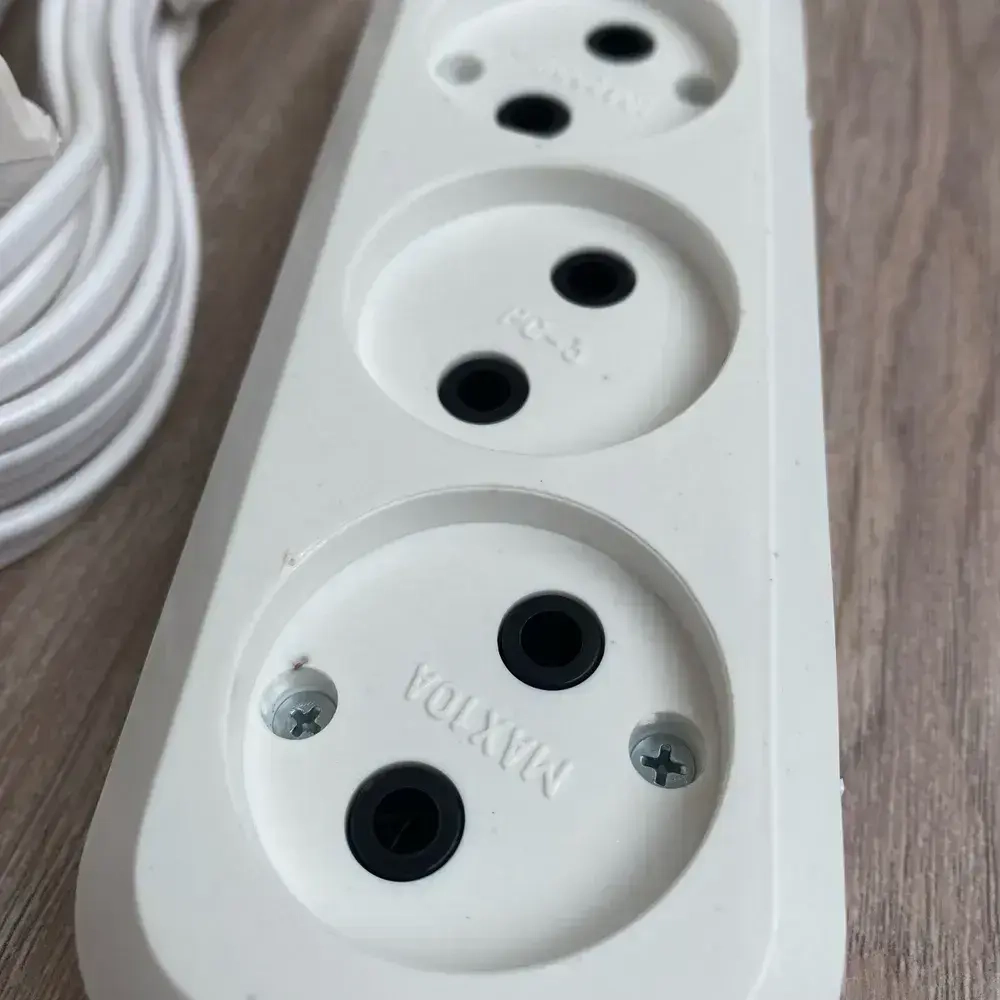 Электрический удлинитель тройник Obihod обиход ШВВП, 7м, белый, 6A