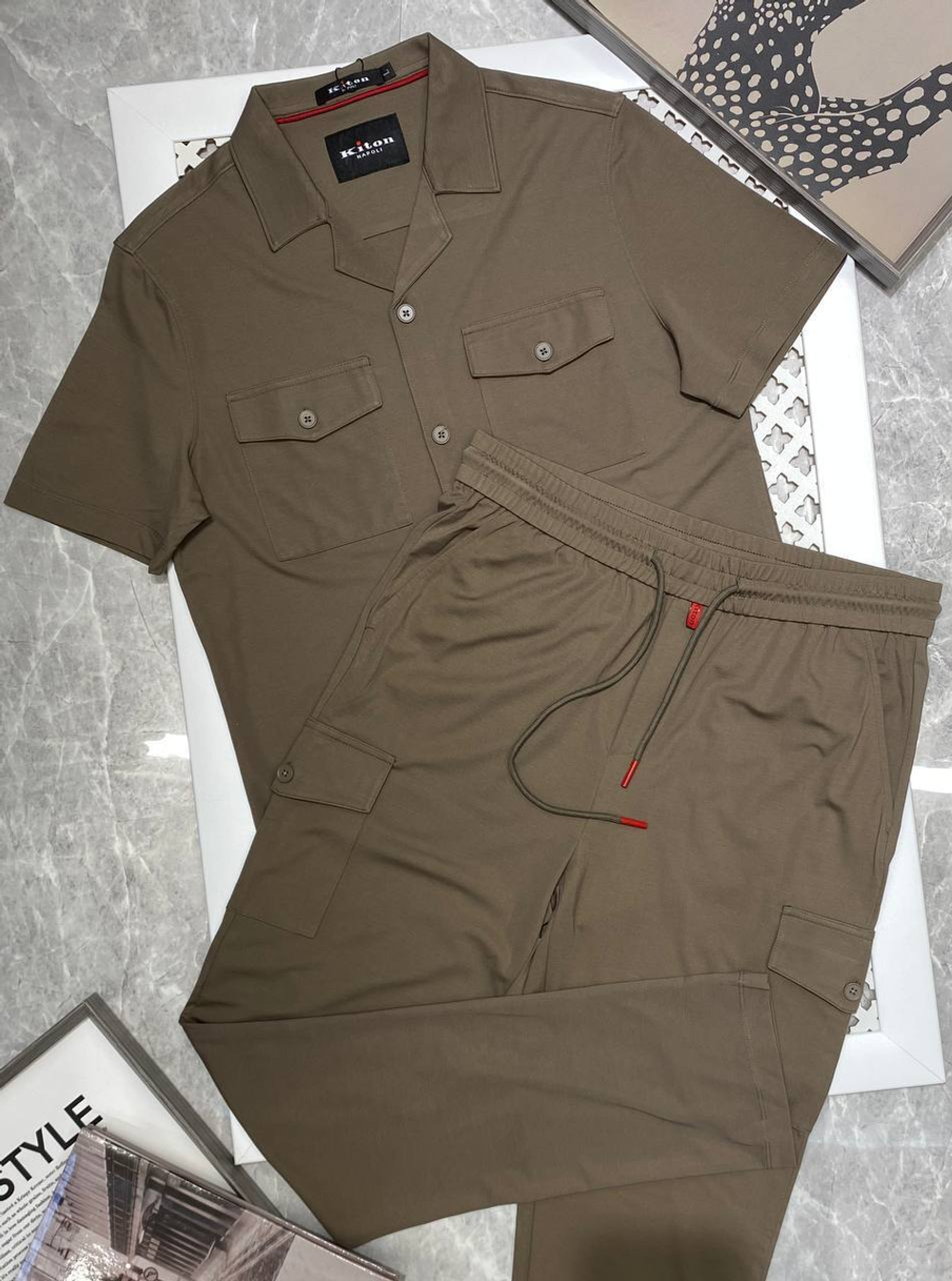 Прогулочный костюм Kiton