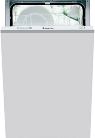 Встраиваемая посудомоечная машина Hotpoint-Ariston LST 116