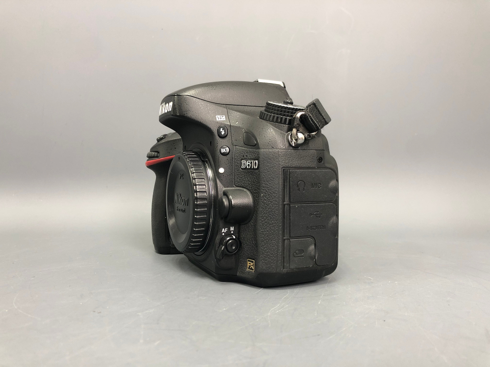 Nikon D610 123.000 кадров