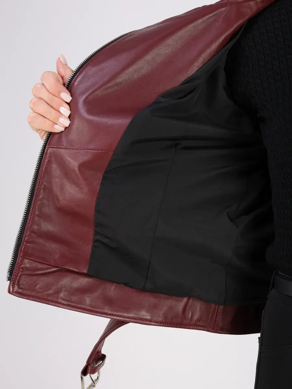 Кожаная куртка демисезонная косуха