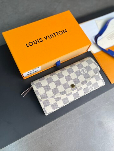 Louis Vuitton Emilie Wallet