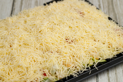 Платтер салат «Цезарь» с копченой куриной грудкой