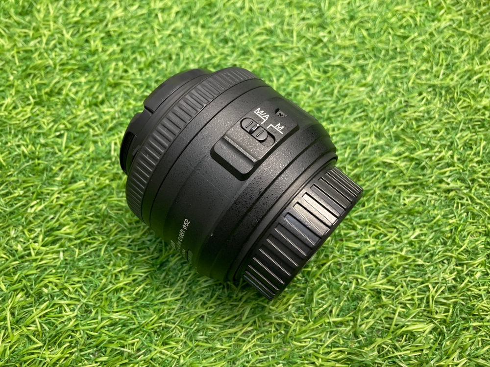 Nikon 35mm 1.8G AF-S DX Nikkor