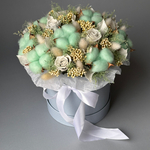 «Тиффани» - композиция из стабилизированных цветов и сухоцветов