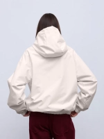 Ветровка с капюшоном