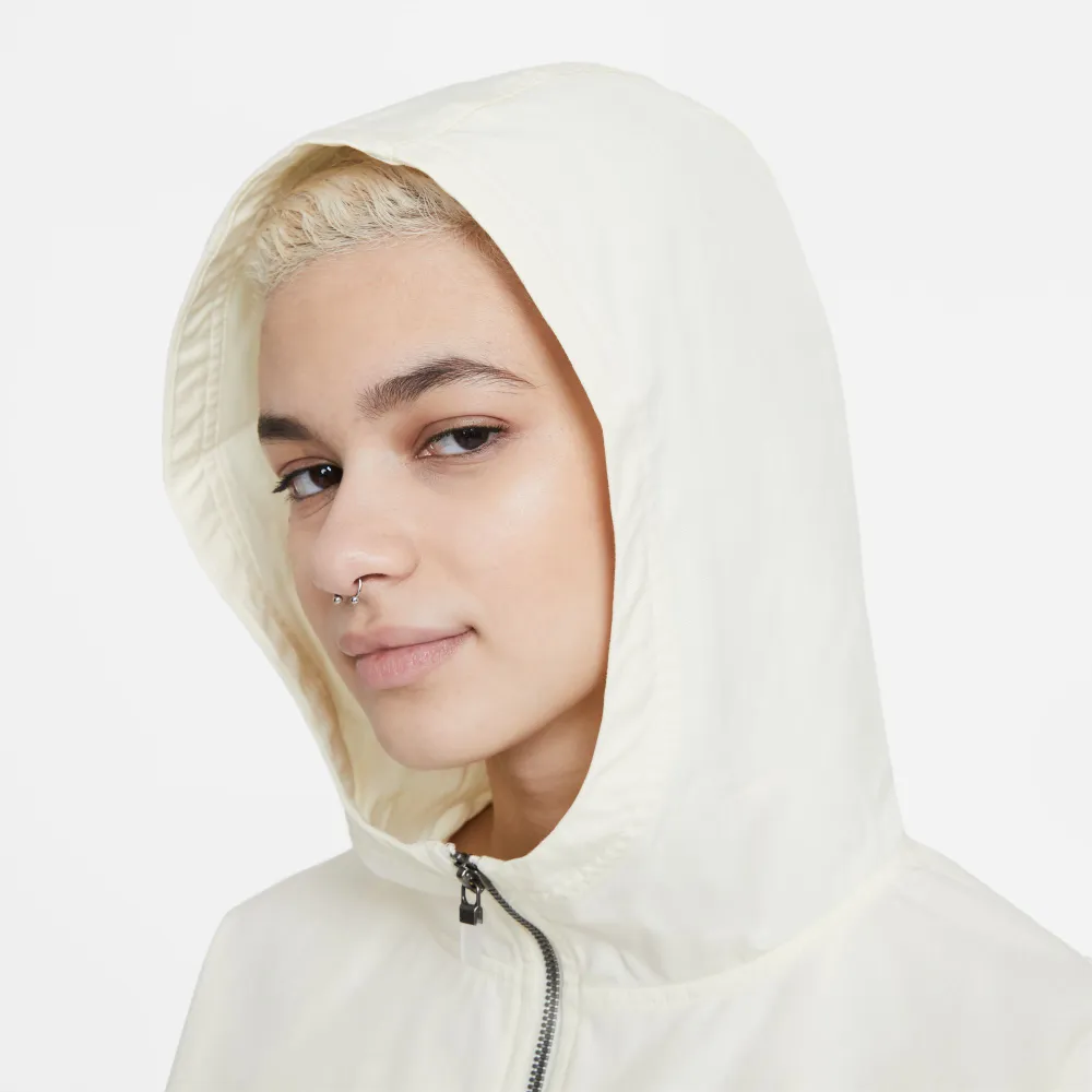 CZ9328-113 Ветровка Nike W NSW ICN CLSH JKT WR CANVAS