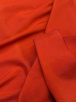 Шелк чесуча алый