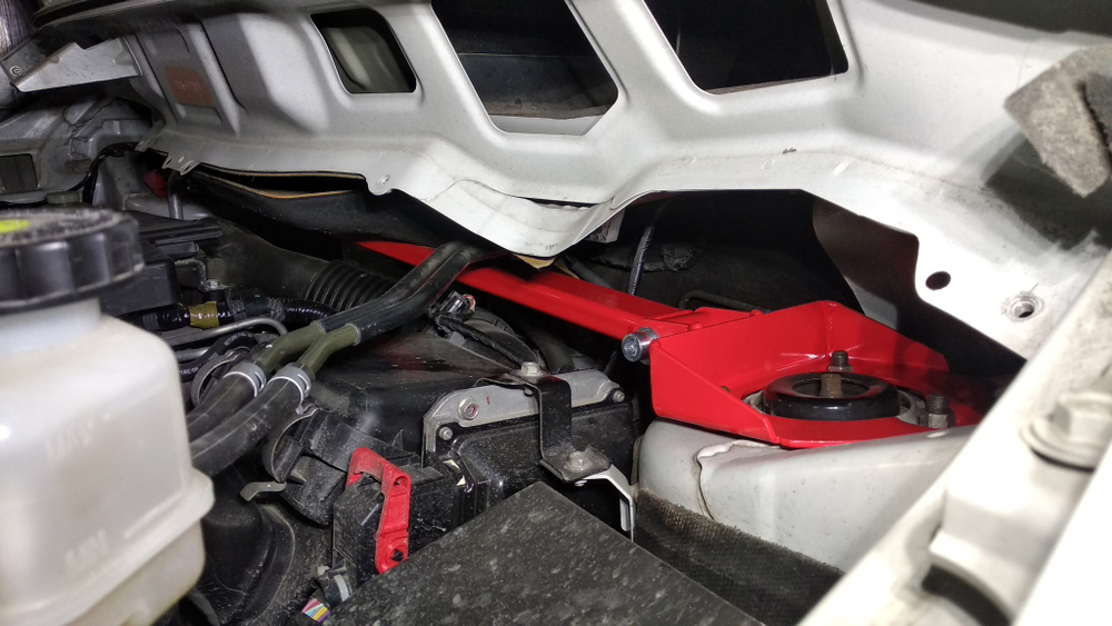 Распорка передних стоек Mitsubishi Delica D5 (ПОД ЗАКАЗ)