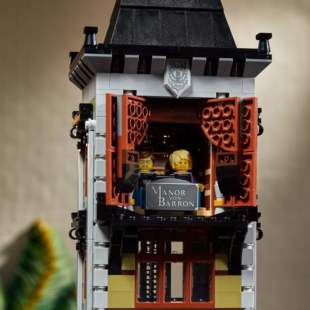 Конструктор LEGO Creator Expert Дом страха 10273