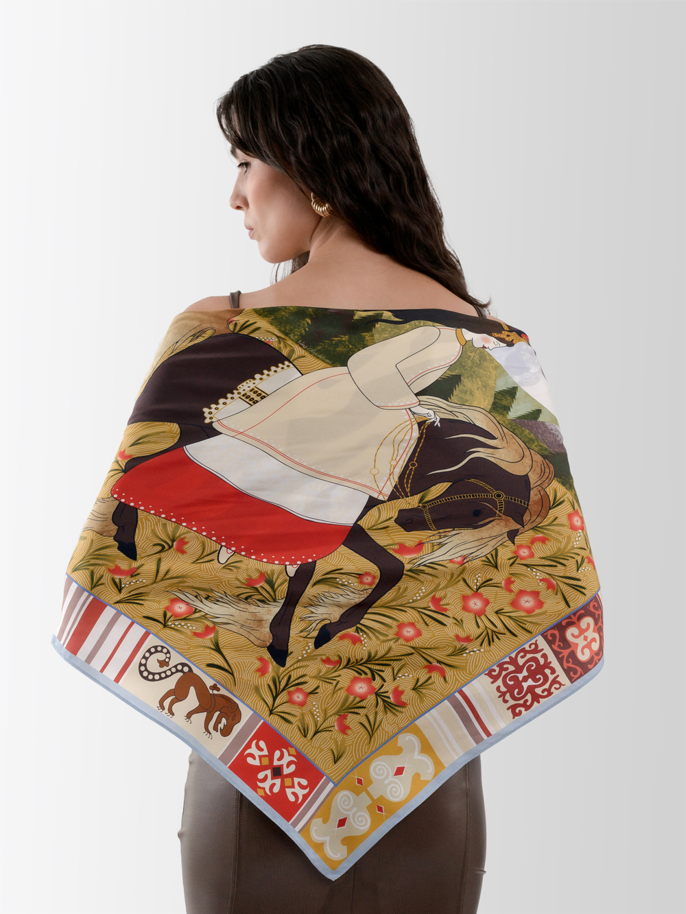 Платок «Женский лик Алтая. Осень» 100% шёлк