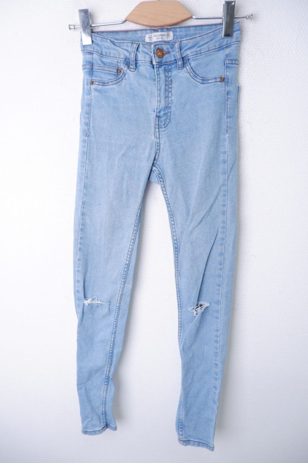 Джинсы Pull&Bear светлые 38 размер