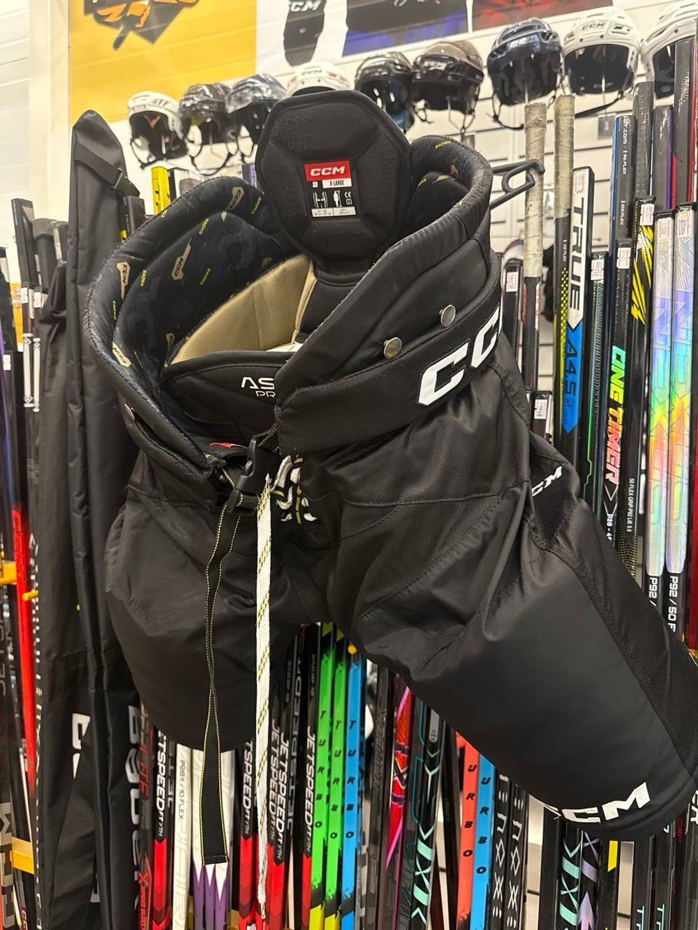 CCM tacks as v pro SR XL
