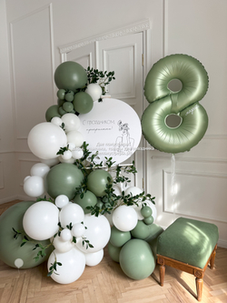 Фотозона на мольберте к 8 марта