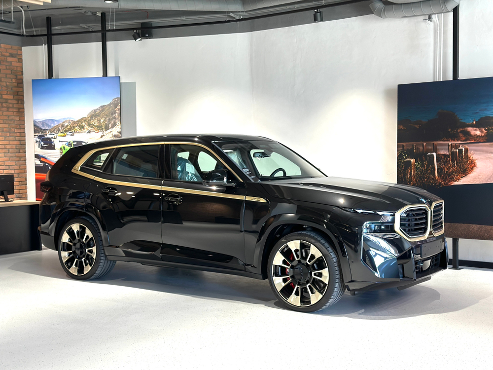 BMW XM, 2023 black