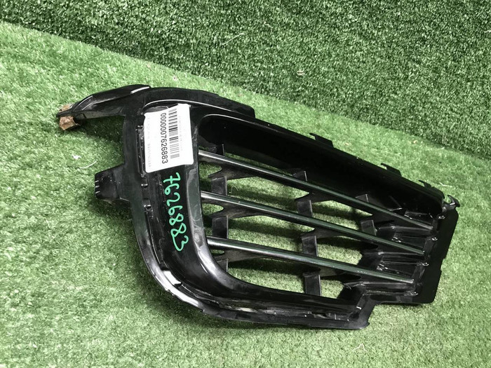 Решетка перед бампера VW Touareg 2 NF 14-18 R-Line