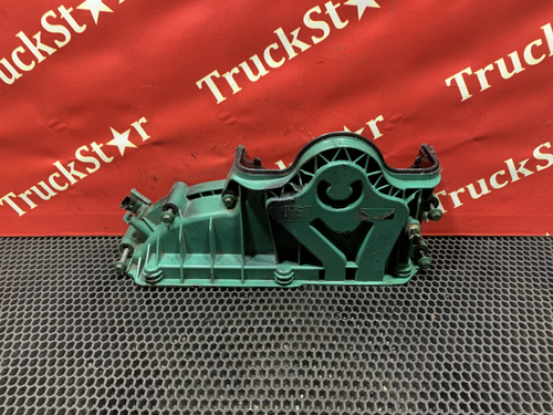 Крышка плиты двигателя