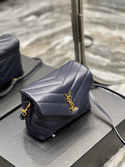 Saint Laurent Loulou 20 cm