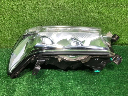 Фара левая Toyota Land Cruiser 200 (2015-2021) LED