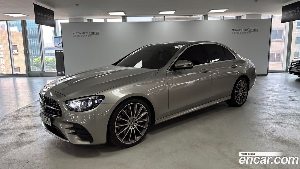 Mercedes-Benz E-Class W213 E350 4MATIC AMG Line (05.2022)