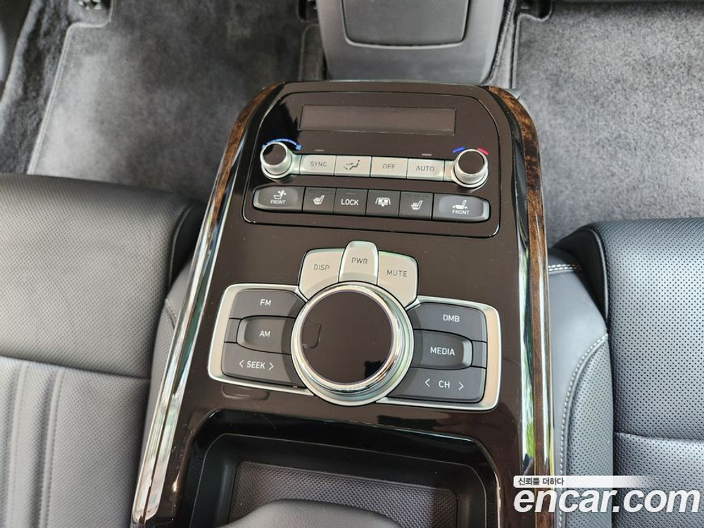 Genesis G90 3.8 AWD (05.2021)