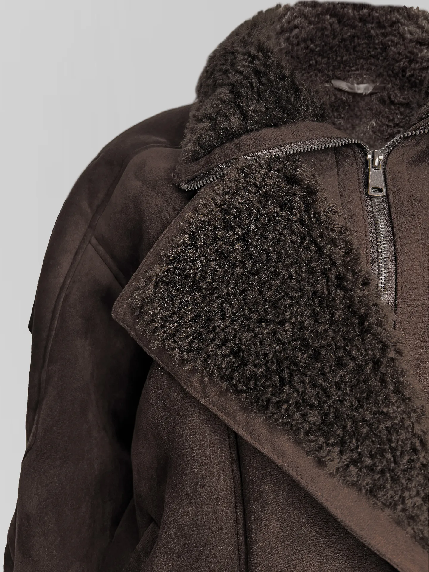 Дубленка VARGRO 8366-7580 на меху на молнии с ремешком снизу