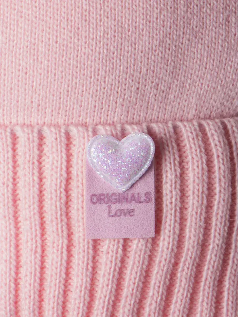 Шапка для девочки на осень