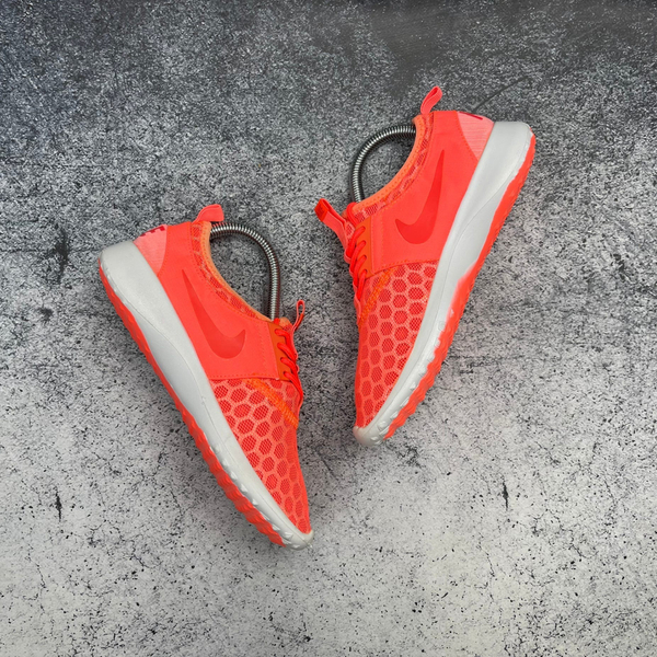 Кроссовки Nike Juvenate