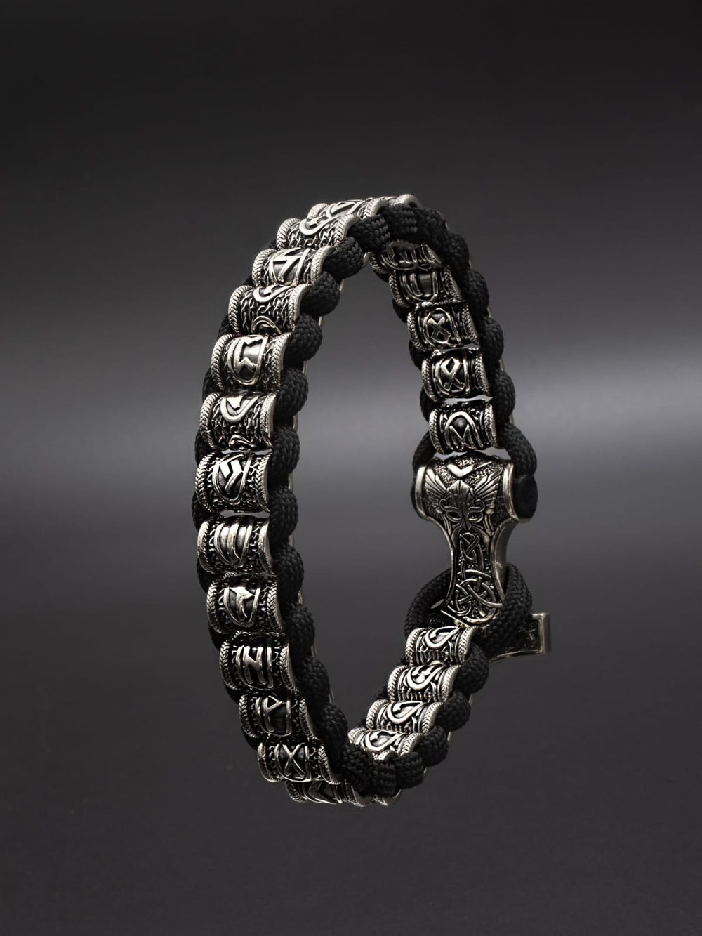 Браслет Футарк с молотом Тора скандинавский оберег из мельхиора