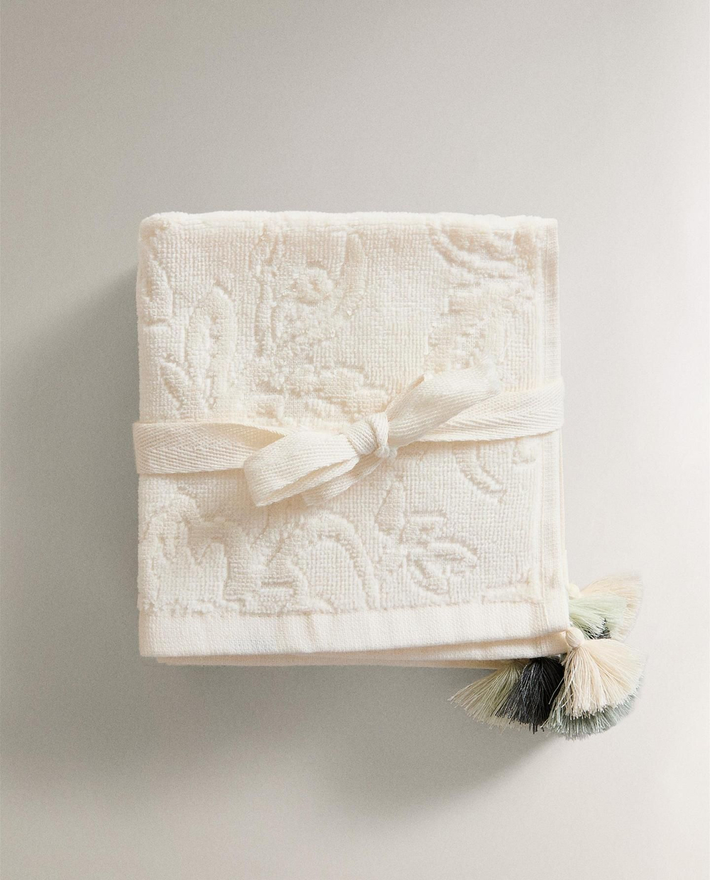 Zara Home - Набор полотенец для рук с бахромой (комплект из 3 предметов)), бежевый, 30х30 см