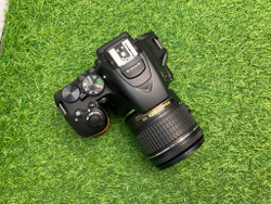 Nikon D5600 kit 18-55mm 900 кадров