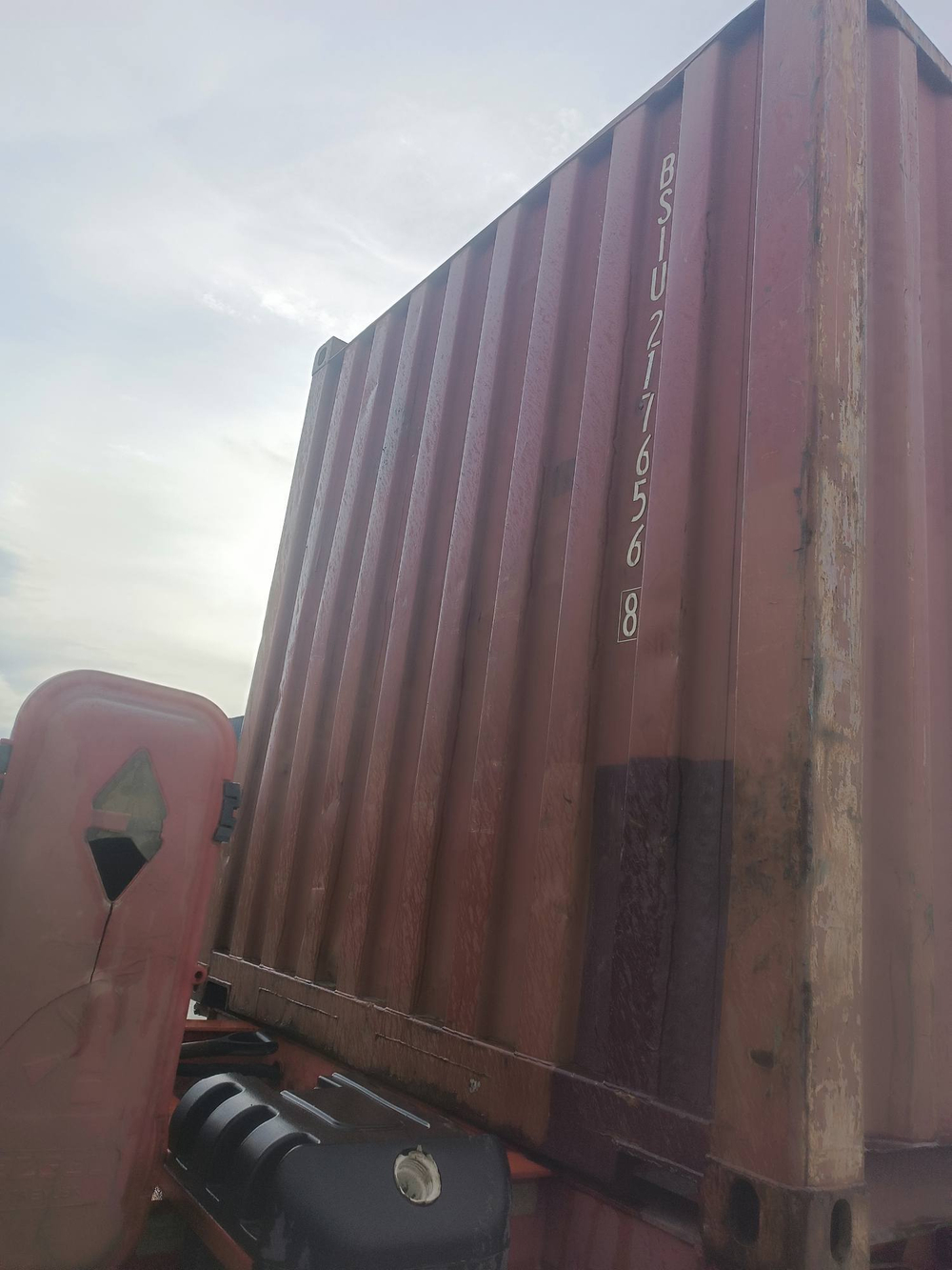 Контейнер 20 футов № BSIU2176568