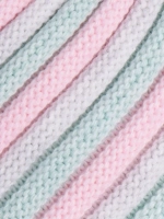 Шапка для девочки на завязках на осень