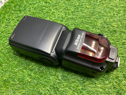 Nikon Speedlight SB-900