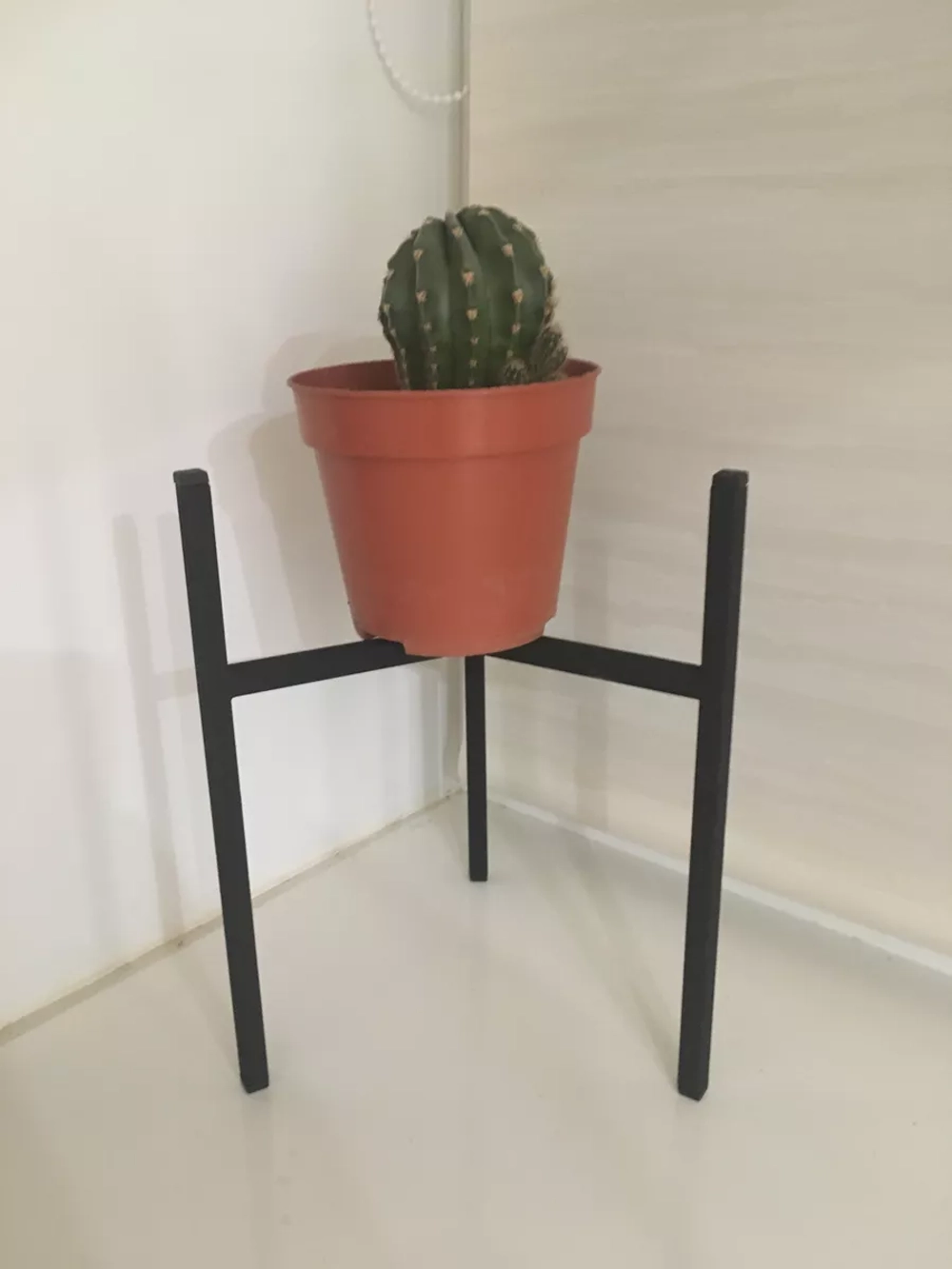 Подставка опора для растений в горшках