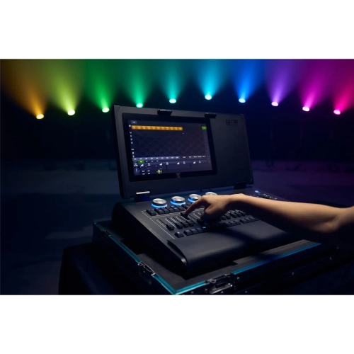 Осветитель светодиодный Godox Knowled M600R студийный