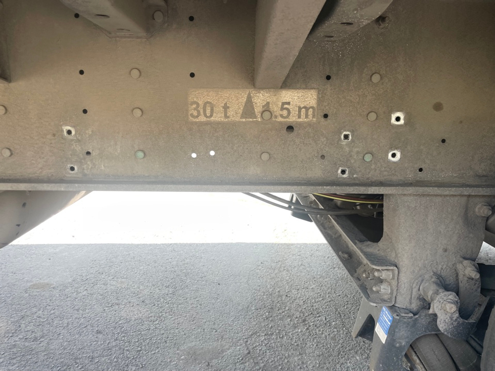 Schmitz Cargobull SCB*S3T Полуприцеп шторный SCB S3T