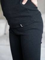 Черный костюм для девочки на осень