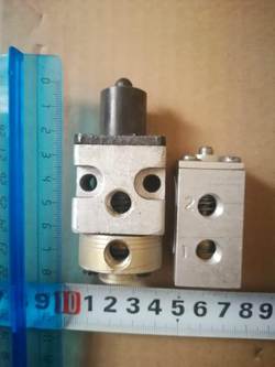 пневмораспределитель трехлинейный ИВ76-21