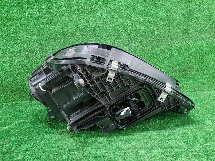 Фара правая Mercedes GLE V167 18-24 Multibeam LED